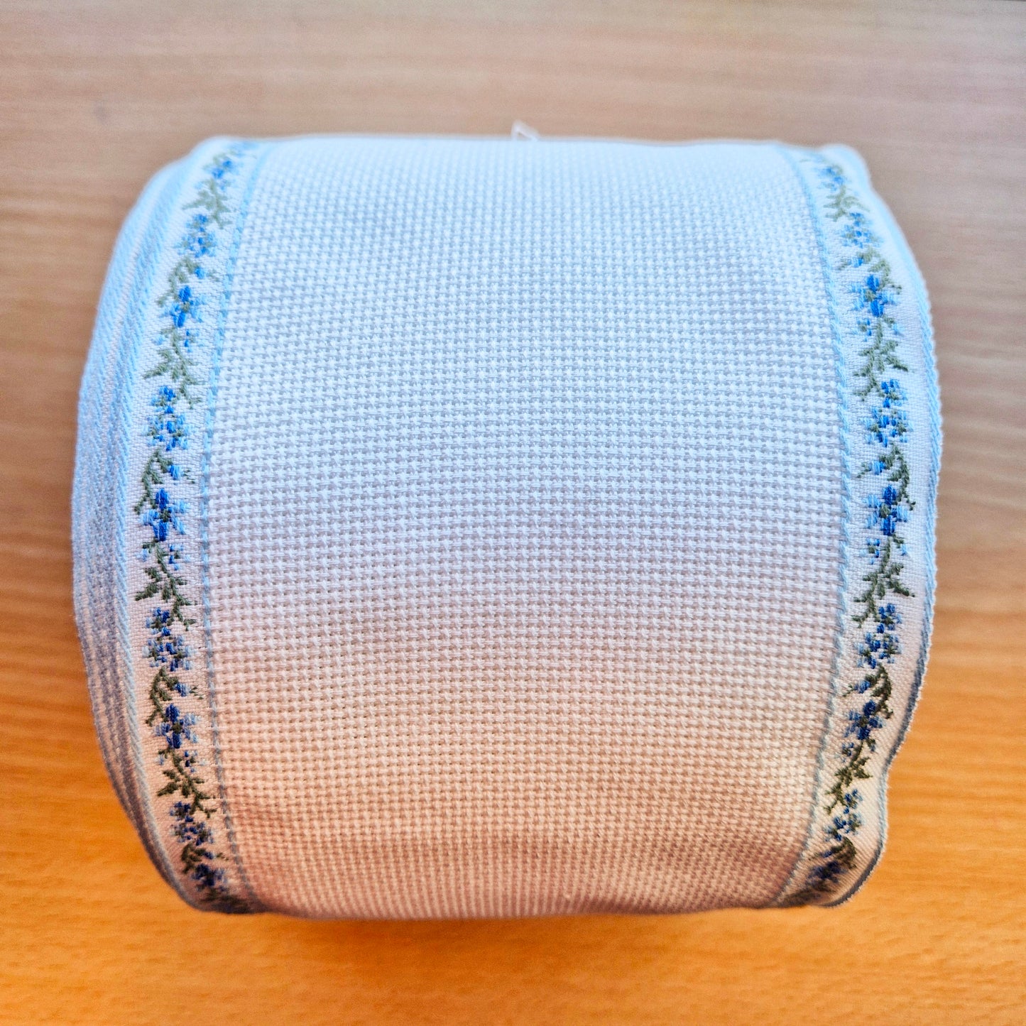 Aidaband 100mm broderad kant