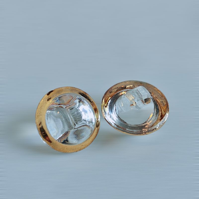 Genomskinlig Knapp med Guldram 12mm - Kupolformad Vintage - NavaGarn