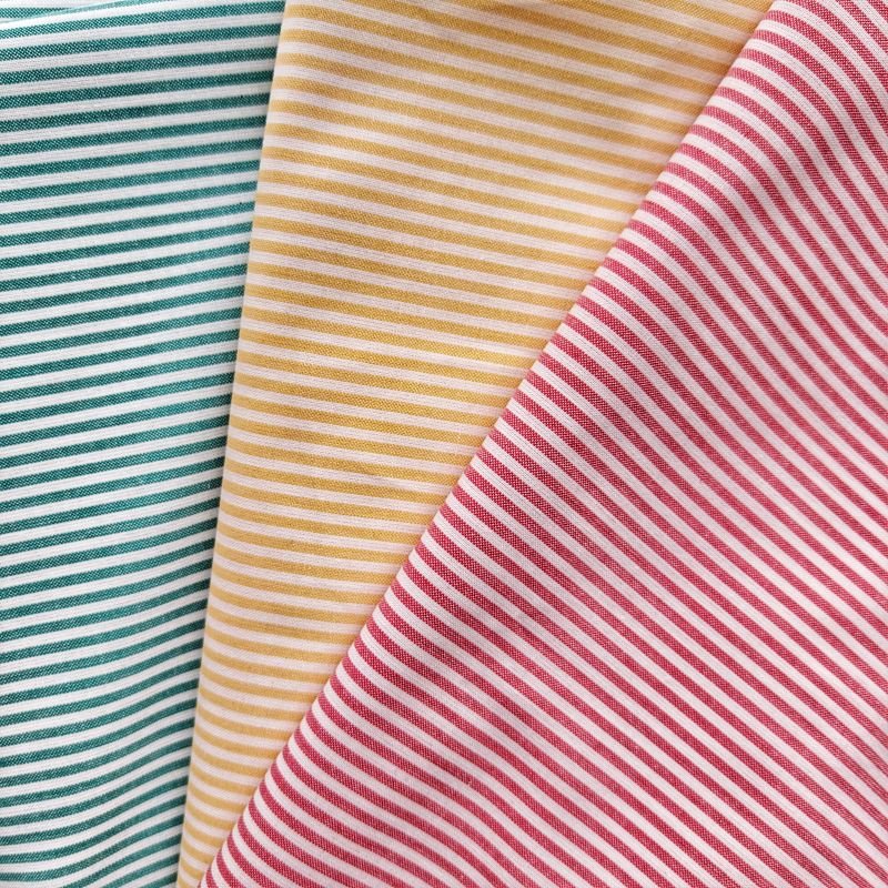 REBECCA - Ett Livfullt Tyg för Kreativa Projekt - NavaGarn