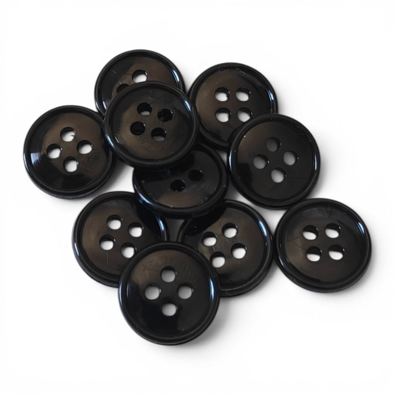 Svart 12mm knapp med kant - 10-pack