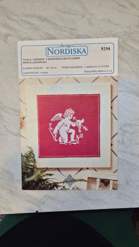 Jultavla Amorin - Virkmönster NIAB 9494