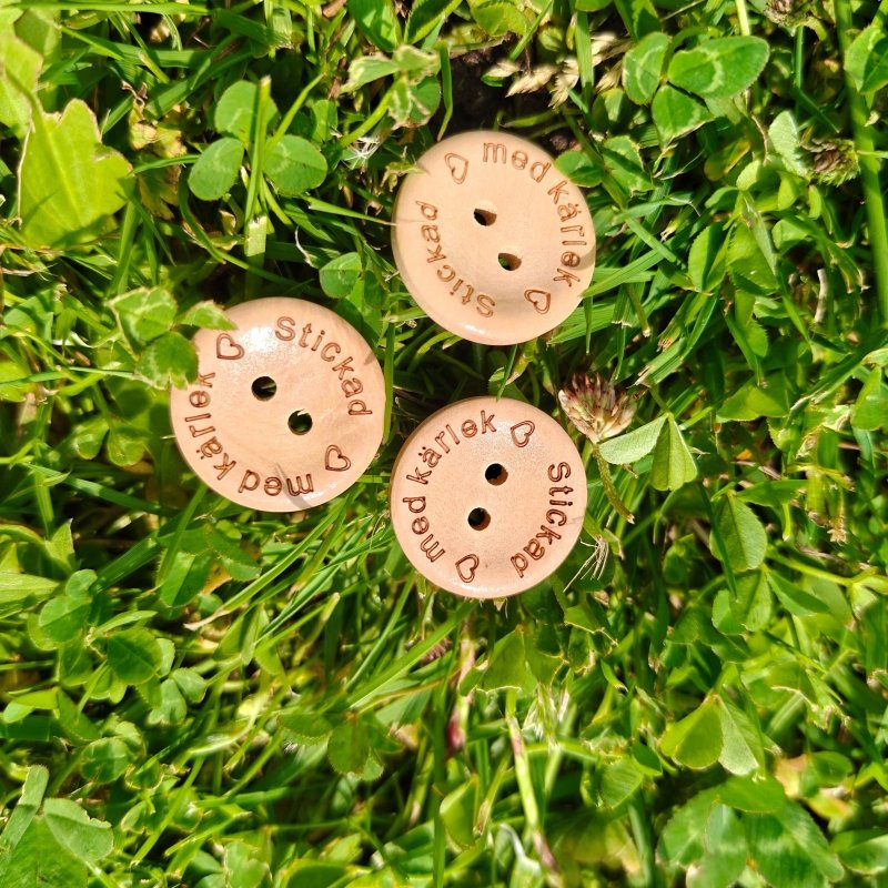 Stickat med kärlek - NavaGarn