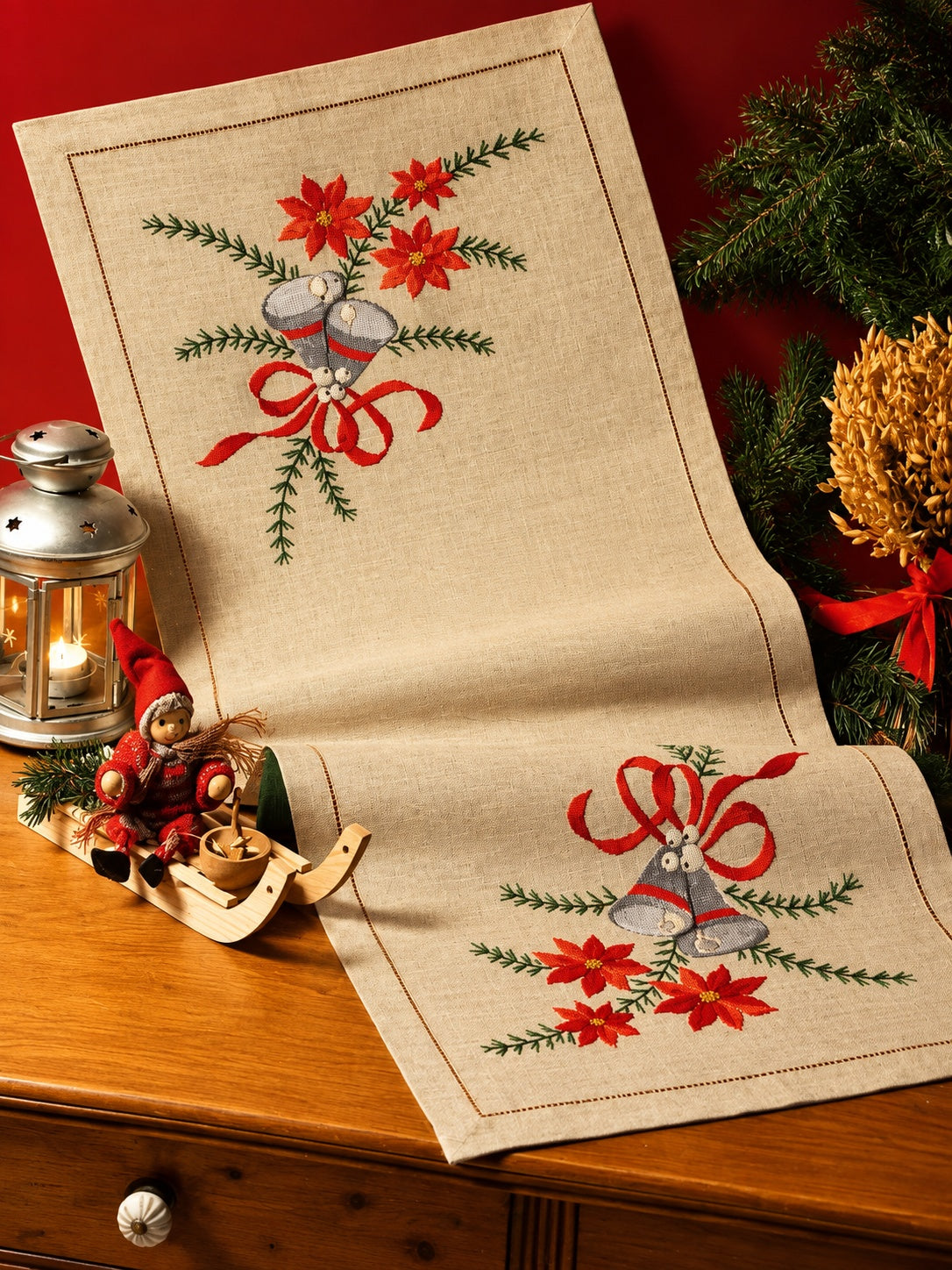Julduk - klockor i linne..