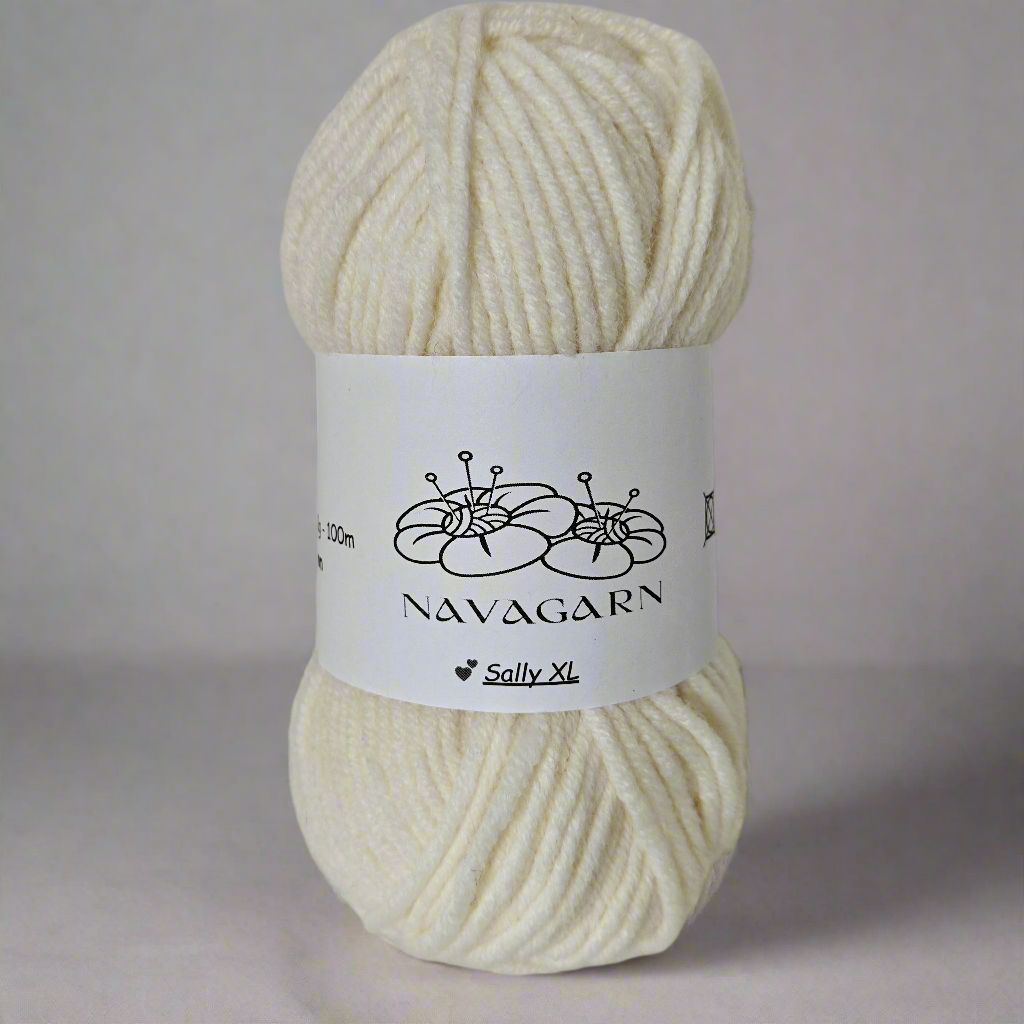 Sally XL ullblandning neutrala färger hantverk stickning