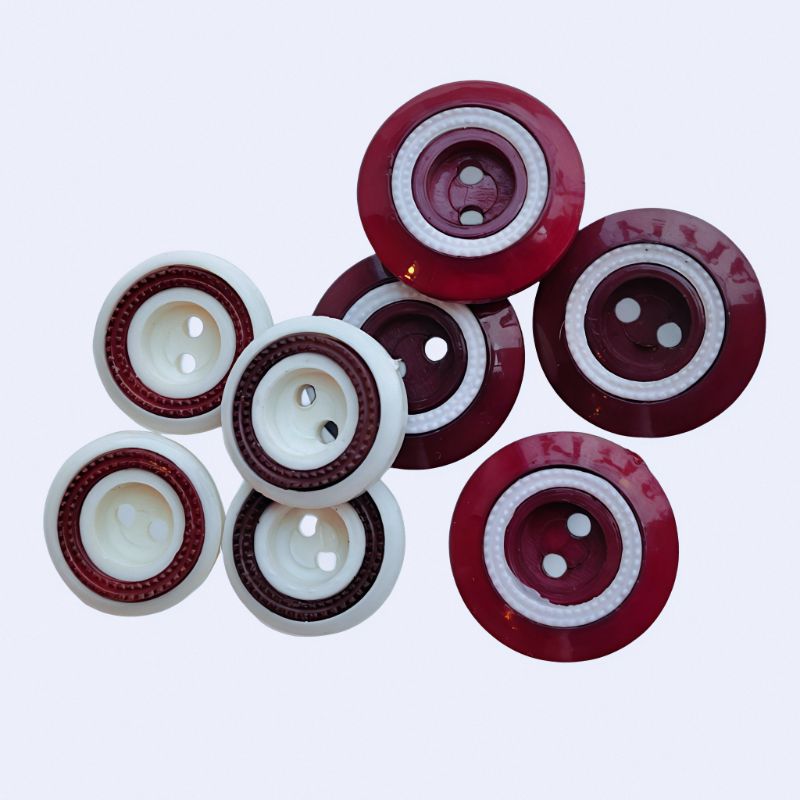 Brun och benvit - knapp - vintage 15 och 18mm - NavaGarn