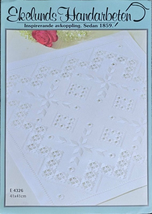🌿 Hardangerduk Ekelunds - Komplett Broderisats 41x41cm - NavaGarn