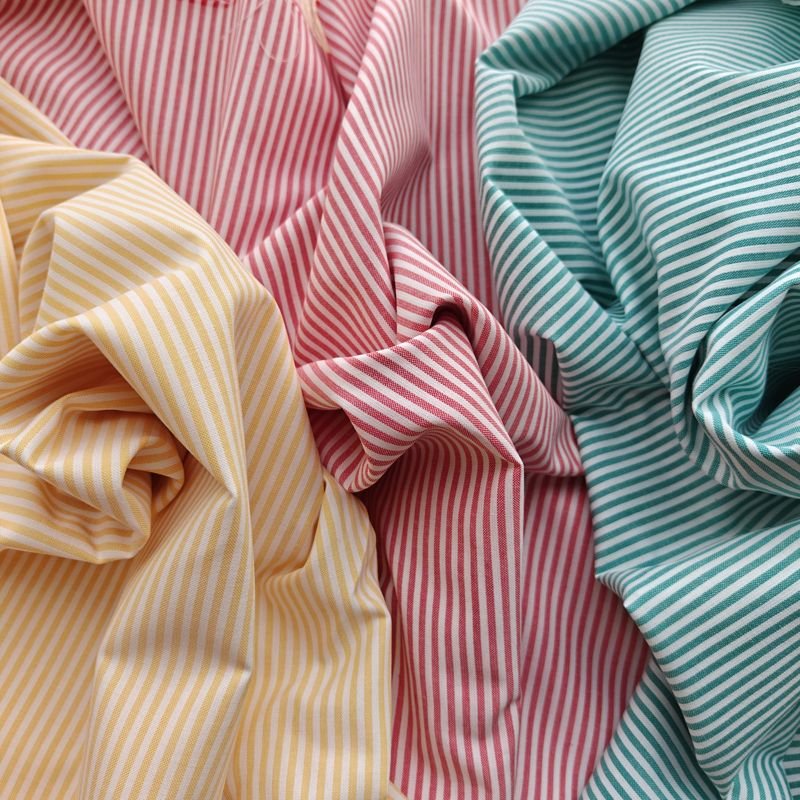 REBECCA - Ett Livfullt Tyg för Kreativa Projekt - NavaGarn