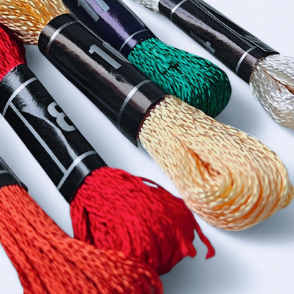 Marlitt Viscose Broderigarn - Glansigt Broderigarn i Dockor