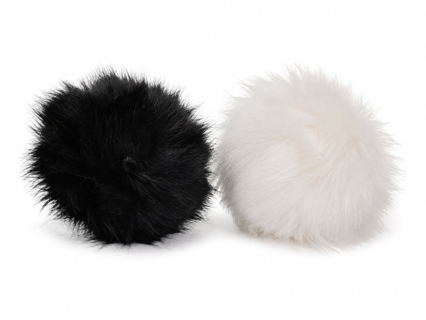 Pompom äkta kanin – ca 9 cm
