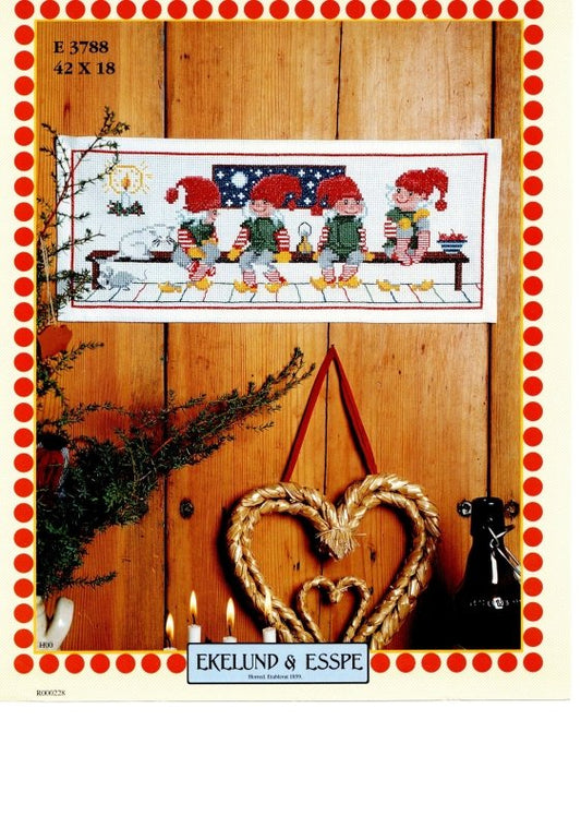 🎄 Wallman Väggbonad Ekelunds E3788 - Tomtar Korsstygn 42x18cm - NavaGarn